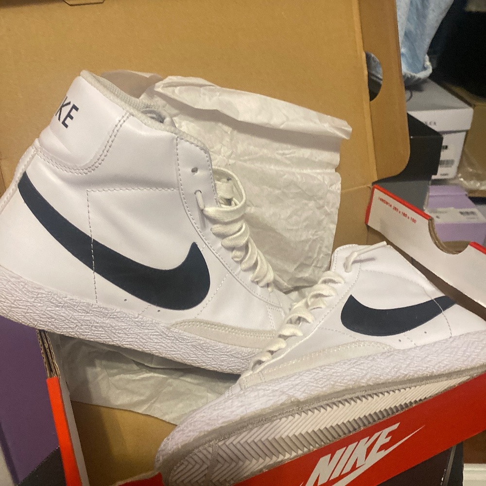 Nike Blazer ‘77 High-Top Sneakers - size 5 kids 7 women’s
